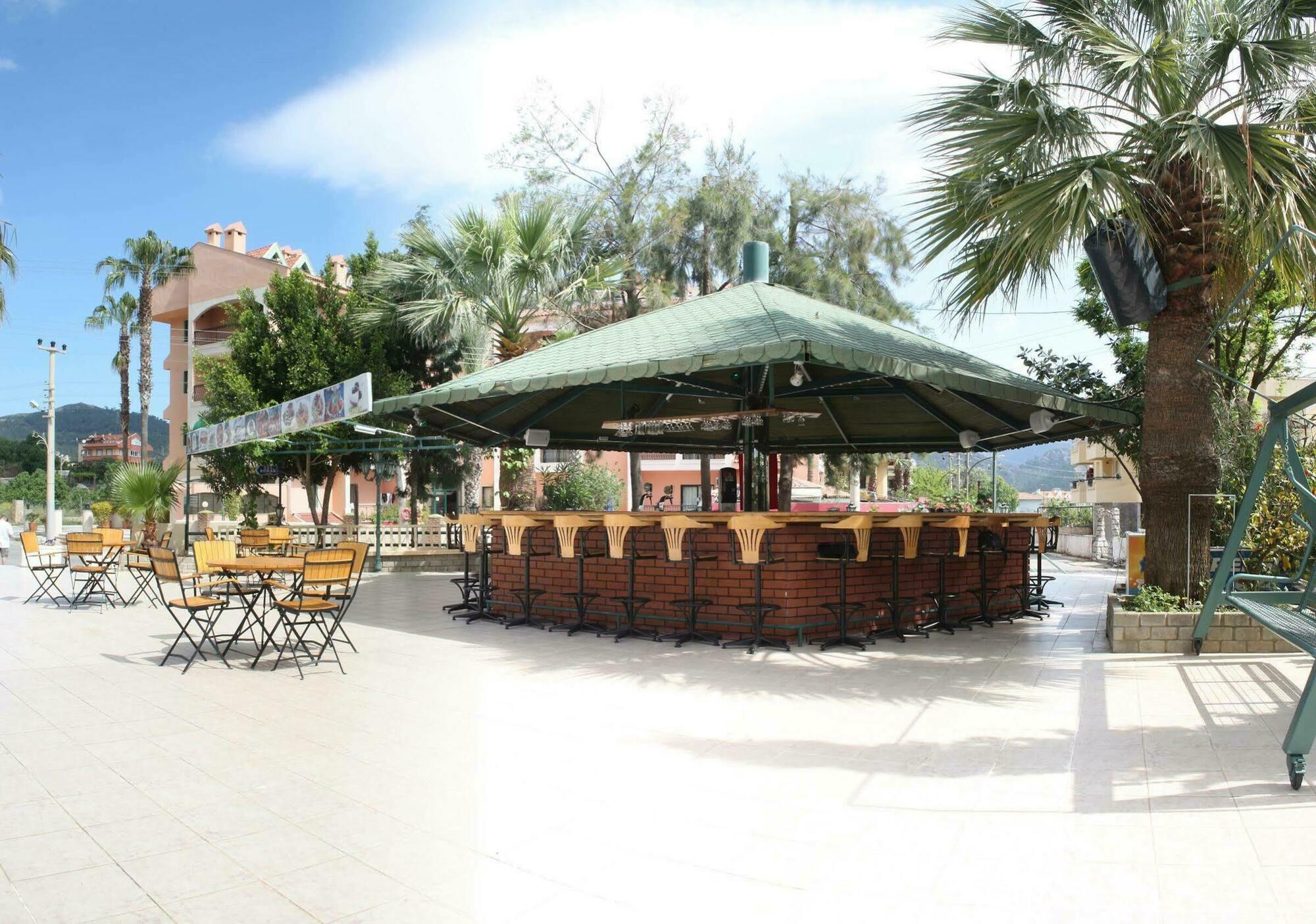 Club Dorado Ξενοδοχείο Μαρμαρίς Εξωτερικό φωτογραφία